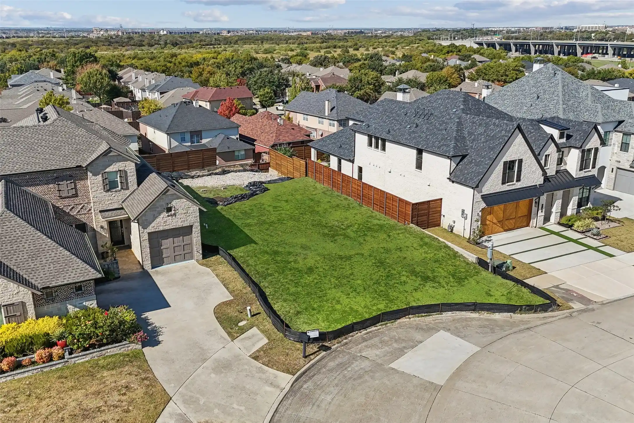 Photo 1 of Land for sale at 6621 Saxony Ct, Frisco, TX 75034 | MLS# 21366016 | Listing updated on 2026-10-26