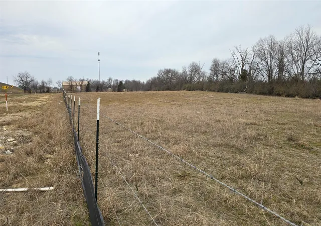 Photo 2 of Land for sale at Tbd I 35, Sanger, TX 76266 | MLS# 21366653 | Listing updated on 2026-08-22