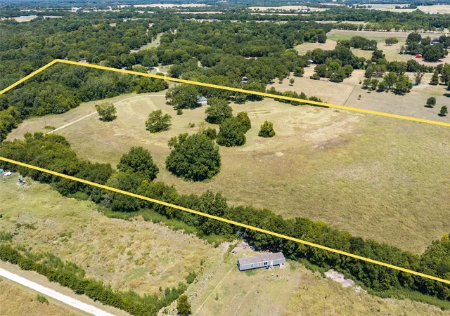 Photo 3 of Single family home for sale at 346 Smith Oak Rd, Sherman, TX 75090 | MLS# 21364281 | Listing updated on 2026-09-30