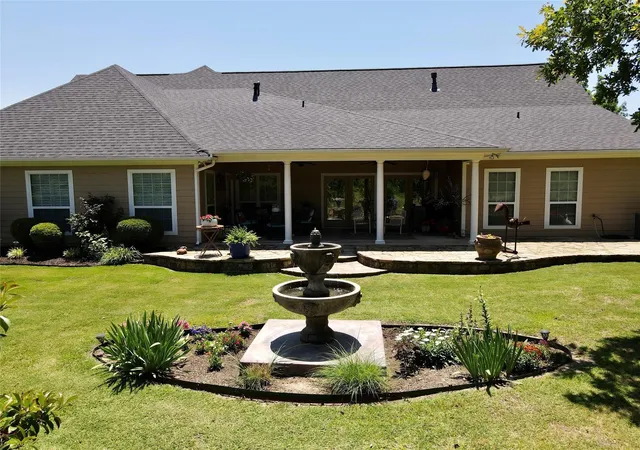 Photo 3 of Single family home for sale at 1602 Jefferson St, Bowie, TX 76230 | MLS# 21366688 | Listing updated on 2026-09-02