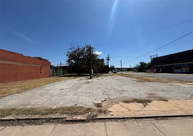 Photo 1 of Land for sale at 1089 S 1St St, Abilene, TX 79602 | MLS# 21366694 | Listing updated on 2026-08-22