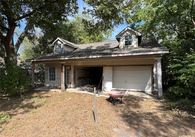 Photo 9 of Single family home for sale at 5511 Tremont St, Dallas, TX 75214 | MLS# 21366517 | Listing updated on 2026-08-22