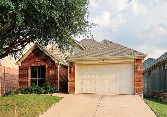 Photo 1 of Single family home for sale at 4308 Summer Star Ln, Fort Worth, TX 76244 | MLS# 21366435 | Listing updated on 2026-08-22
