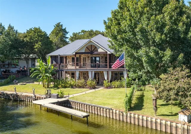 Photo 1 of Single family home for sale at 129 Little River Bnd, Mabank, TX 75156 | MLS# 21366520 | Listing updated on 2026-08-22