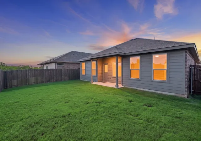 Photo 2 of Single family home for sale at 416 Passenger Trl, Fort Worth, TX 76131 | MLS# 21364285 | Listing updated on 2026-09-30