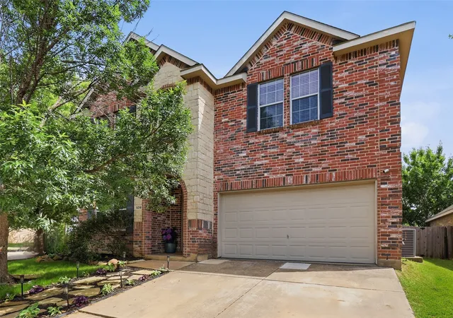 Photo 3 of Single family home for sale at 5016 Pebble Beach, Denton, TX 76208 | MLS# 21366735 | Listing updated on 2026-08-22