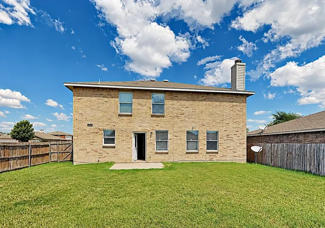 Photo 12 of Single family home for sale at 4029 Thoroughbred Trl, Fort Worth, TX 76123 | MLS# 21366737 | Listing updated on 2026-08-22
