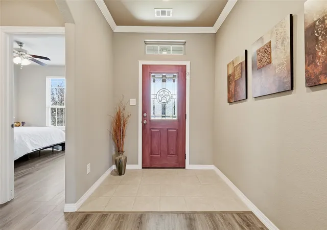 Photo 3 of Single family home for sale at 4908 Lake Park Dr, Sanger, TX 76266 | MLS# 21366738 | Listing updated on 2026-08-27