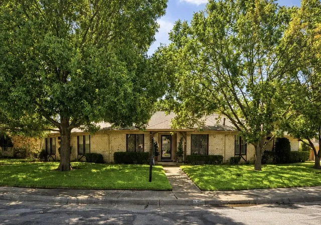 Photo 3 of Single family home for sale at 7260 Alto Caro Dr, Dallas, TX 75248 | MLS# 21361357 | Listing updated on 2026-08-22