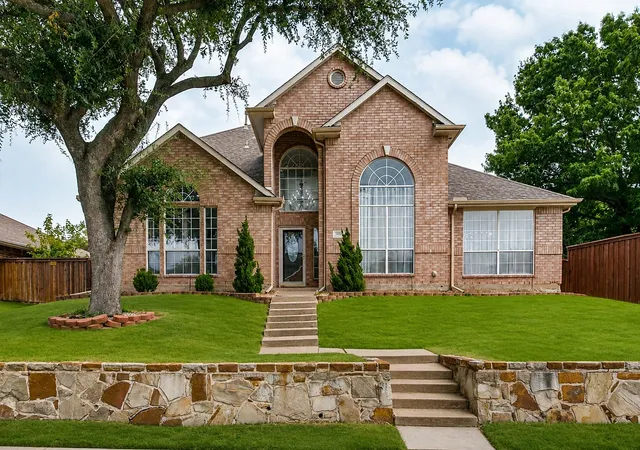 Single family home for sale at 3321 Stone Glen Dr, Plano, TX 75074 | MLS# 21363443