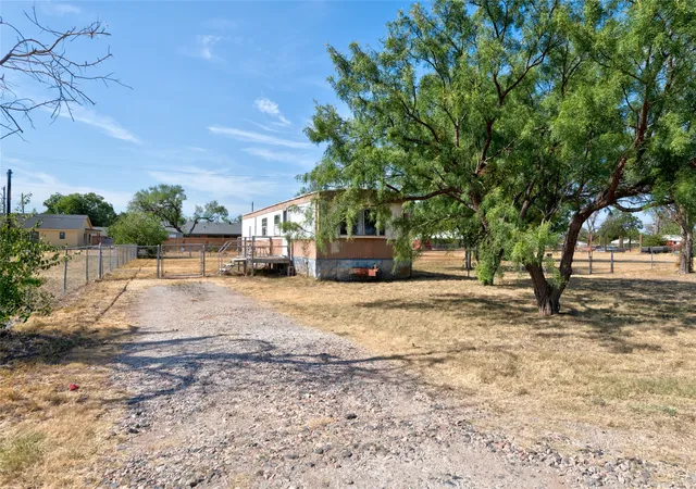 Photo 1 of Manufactured home for sale at 146 South St, Tye, TX 79563 | MLS# 21366465 | Listing updated on 2026-08-22