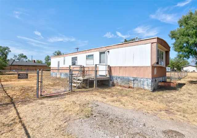Photo 2 of Manufactured home for sale at 146 South St, Tye, TX 79563 | MLS# 21366465 | Listing updated on 2026-08-22