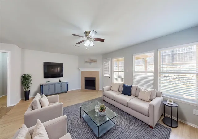 Photo 3 of Sale Pending at 5112 Glen Eden Dr, Fort Worth, TX 76119 | MLS# 21366781 | Listing updated on 2026-09-28
