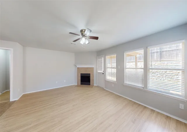 Photo 3 of Sale Pending at 5112 Glen Eden Dr, Fort Worth, TX 76119 | MLS# 21366781 | Listing updated on 2026-09-28