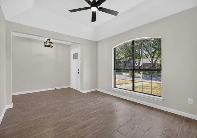 Photo 4 of Sale Pending at 319 Hummingbird Ln, Duncanville, TX 75137 | MLS# 21366618 | Listing updated on 2026-09-03