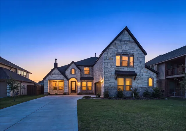 Photo 1 of Single family home for sale at 309 Pineview Ln, Ponder, TX 76259 | MLS# 21363402 | Listing updated on 2026-08-22