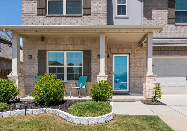 Photo 2 of Single family home for sale at 1913 Damianita Dr, Royse City, TX 75189 | MLS# 21365833 | Listing updated on 2026-10-08