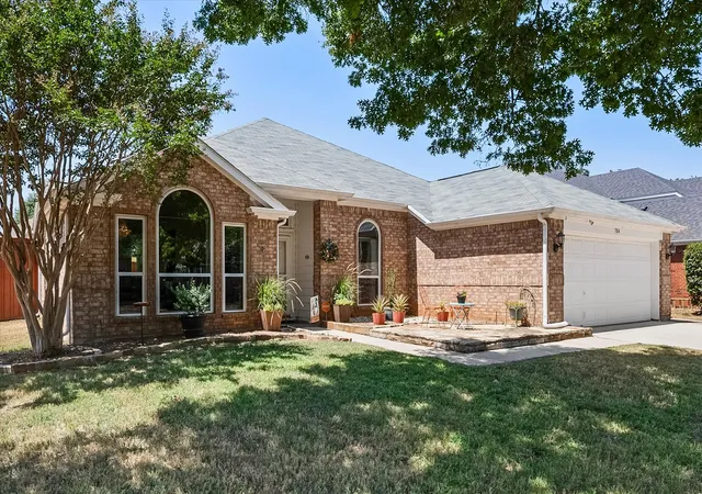 Photo 2 of Single family home for sale at 704 Oakridge Dr, Lake Dallas, TX 75065 | MLS# 21361819 | Listing updated on 2026-08-30