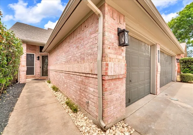 Photo 3 of Single family home for sale at 2971 Seguin Trl, Fort Worth, TX 76118 | MLS# 21366881 | Listing updated on 2026-09-01