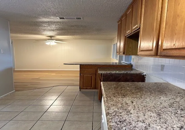 Photo 4 of Single family home for sale at 725 Keystone St, Mesquite, TX 75149 | MLS# 21360932 | Listing updated on 2026-10-07