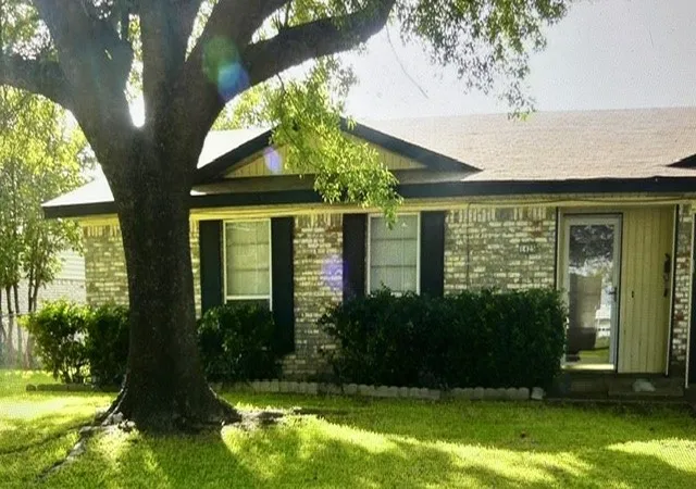 Photo 1 of Single family home for sale at 1425 Virgie Joe Dr, Mesquite, TX 75149 | MLS# 21360479 | Listing updated on 2026-09-18
