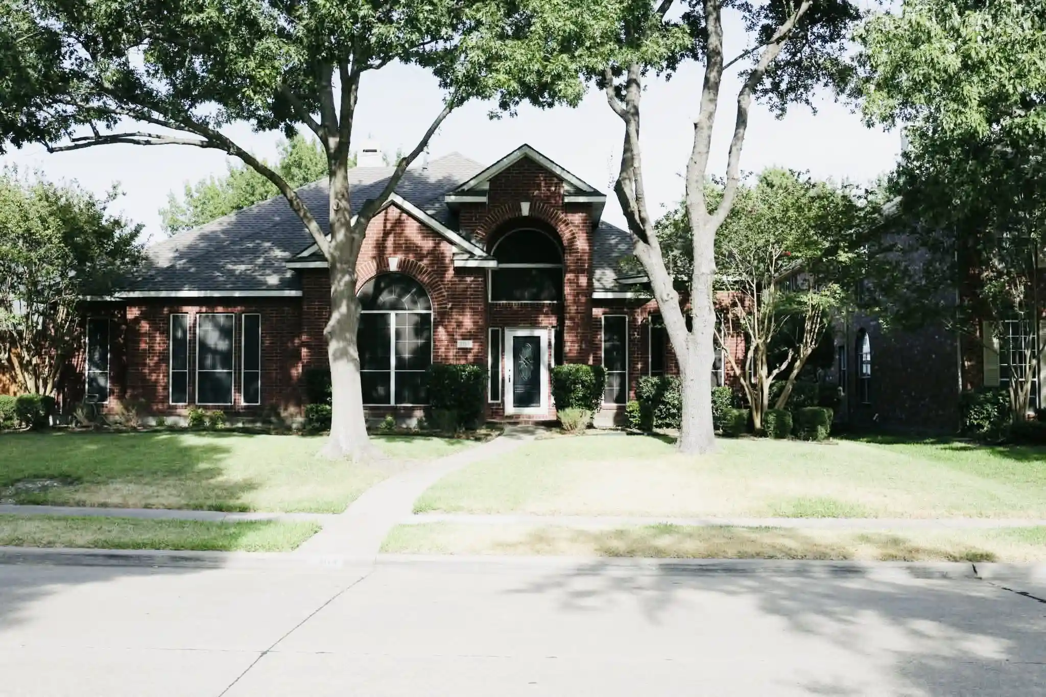 Photo 1 of Single family home for sale at 3114 Stonehenge Dr, Richardson, TX 75082 | MLS# 21358504 | Listing updated on 2026-10-23