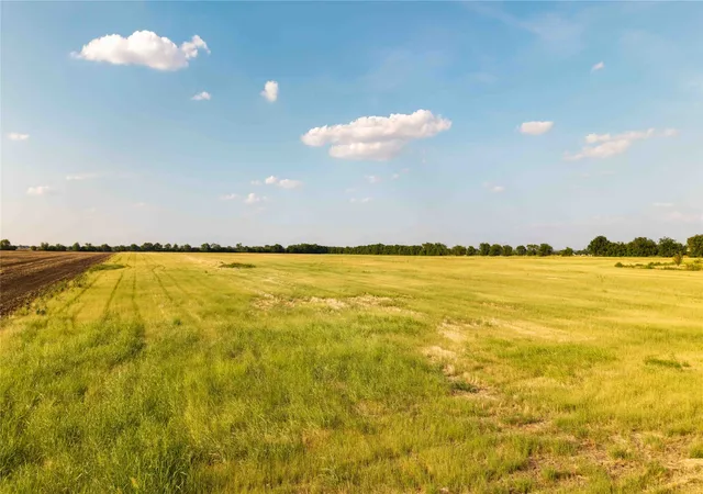 Photo 3 of Land for sale at Tbd Plainview Rd, Krum, TX 76249 | MLS# 21357509 | Listing updated on 2026-08-22