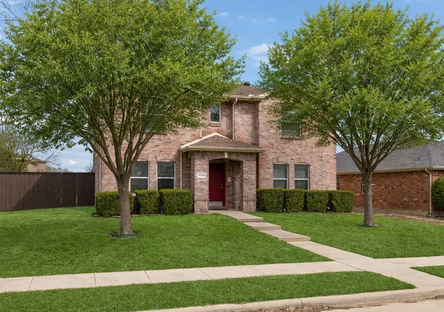 Photo 1 of Single family home for sale at 12332 Foothill Ln, Frisco, TX 75035 | MLS# 21366919 | Listing updated on 2026-08-22