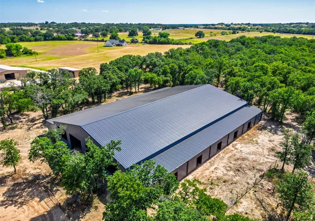 Photo 3 of House for sale at 4620 County Road 279, Dublin, TX 76446 | MLS# 21360998 | Listing updated on 2026-09-16