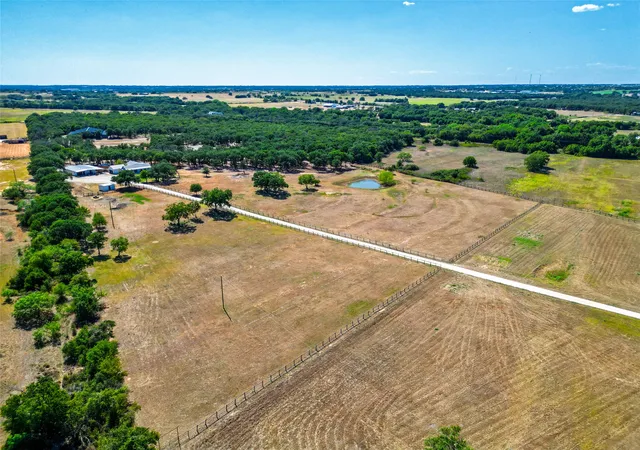 Photo 4 of House for sale at 4620 County Road 279, Dublin, TX 76446 | MLS# 21360998 | Listing updated on 2026-09-16