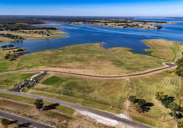 Photo 4 of Land for sale at 527 Lakeshore Ter, Windom, TX 75492 | MLS# 21366962 | Listing updated on 2026-08-22