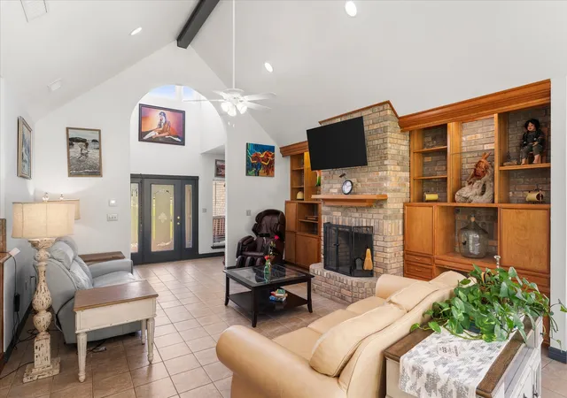Photo 3 of Single family home for sale at 181 County Road 2137, Pittsburg, TX 75686 | MLS# 21366929 | Listing updated on 2026-10-05