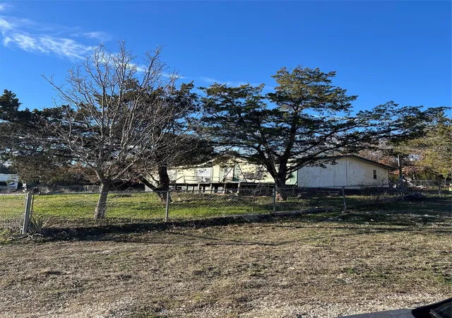 Photo 2 of Manufactured home for sale at 163 Edgehill Dr #H, Azle, TX 76020 | MLS# 21366981 | Listing updated on 2026-08-22