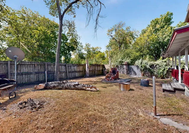 Photo 35 of Single family home for sale at 711 Mlk Blvd, Corsicana, TX 75110 | MLS# 21366991 | Listing updated on 2026-08-24