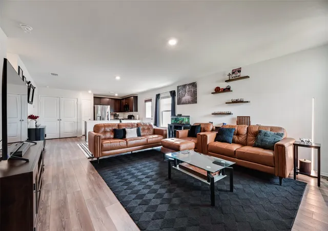 Photo 1 of Single family home for sale at 1204 Fairford Rd, Crandall, TX 75114 | MLS# 21361178 | Listing updated on 2026-10-06