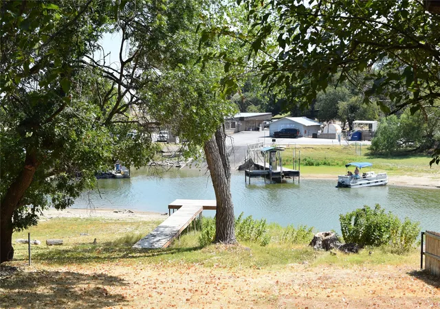 Photo 2 of Single family home for sale at 120 Marina View Ct, Weatherford, TX 76087 | MLS# 21367055 | Listing updated on 2026-09-24