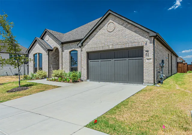 Photo 3 of Single family home for sale at 9637 Chesney Dr, Mesquite, TX 75126 | MLS# 21366815 | Listing updated on 2026-08-27