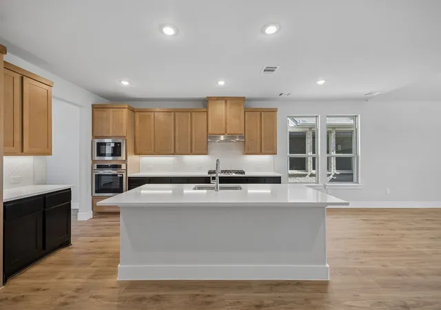 Photo 3 of Single family home for sale at 2206 Terllingua Dr, Waxahachie, TX 75165 | MLS# 21367104 | Listing updated on 2026-08-27