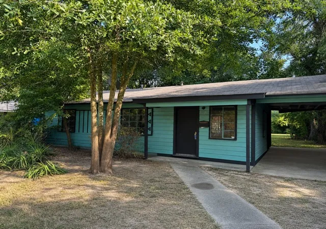 Photo 1 of Single family home for sale at 3013 Parkridge St, Shreveport, LA 71108 | MLS# 21365787 | Listing updated on 2026-08-22