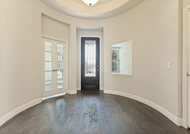 Photo 2 of Single family home for sale at 11428 Colonial Trace Ln, Fort Worth, TX 76244 | MLS# 21366848 | Listing updated on 2026-08-30