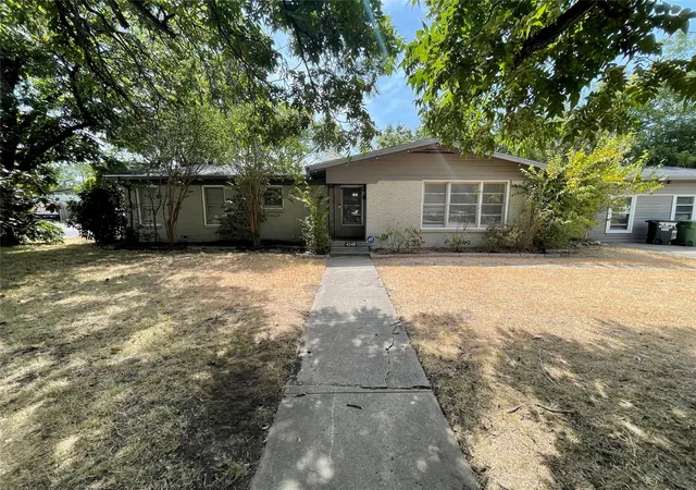 Photo 1 of Single family home for sale at 4340 Cummings Dr, North Richland Hills, TX 76180 | MLS# 21367130 | Listing updated on 2026-08-24