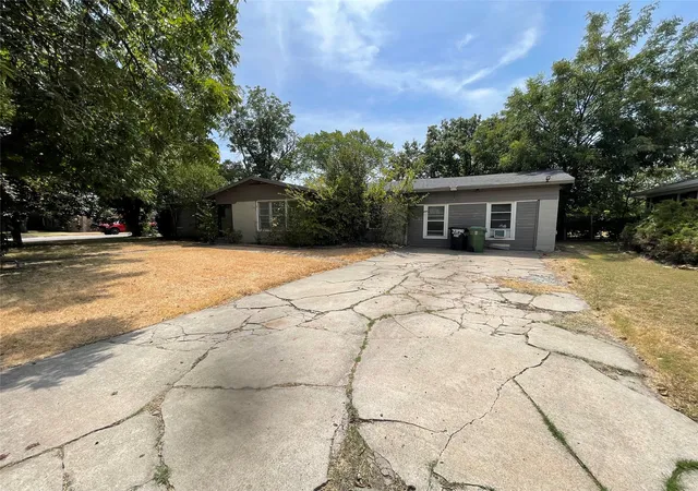 Photo 2 of Single family home for sale at 4340 Cummings Dr, North Richland Hills, TX 76180 | MLS# 21367130 | Listing updated on 2026-08-24