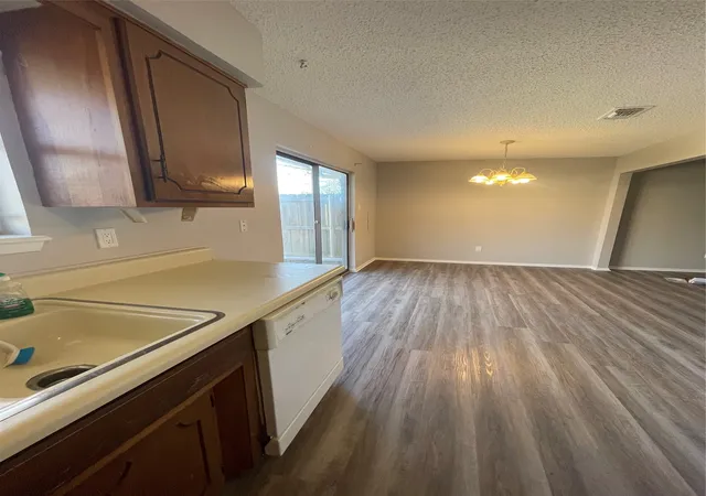 Photo 3 of House for sale at 419 Mcgrede Dr, Sulphur Springs, TX 75482 | MLS# 21367148 | Listing updated on 2026-08-24