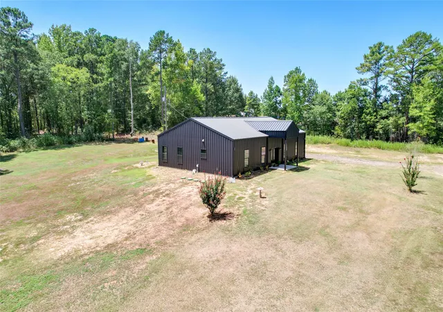Photo 3 of Single family home for sale at 1373 County Road 166 W, Overton, TX 75684 | MLS# 21366050 | Listing updated on 2026-09-16