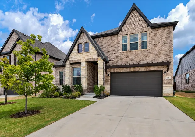 Photo 1 of Single family home for sale at 4109 Kyles Landing Dr, Hickory Creek, TX 75065 | MLS# 21363120 | Listing updated on 2026-09-02