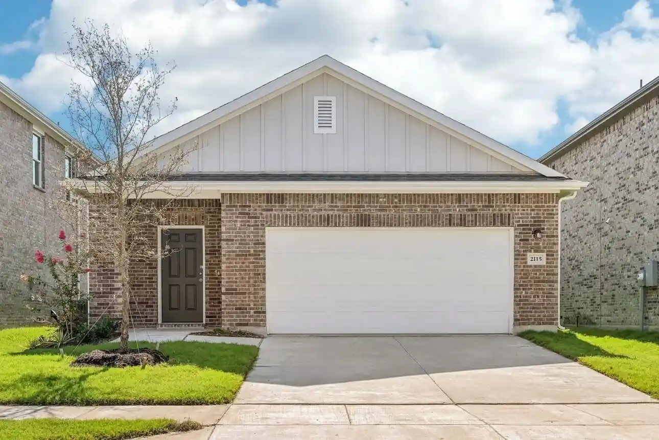 Photo 1 of Single family home for sale at 508 Cherry Creek Ln, Anna, TX 75409 | MLS# 21367160 | Listing updated on 2026-10-27