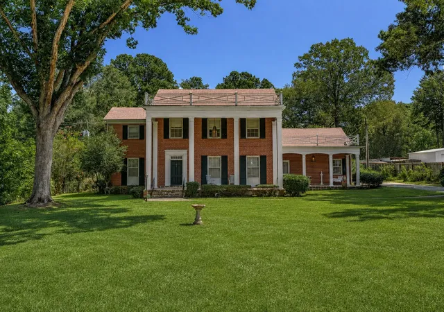 Photo 2 of Single family home for sale at 805 N Arkansas St, Springhill, LA 71075 | MLS# 21367136 | Listing updated on 2026-08-27