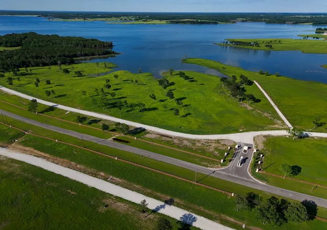 Photo 1 of Land for sale at 352 Lakeshore Ln, Windom, TX 75492 | MLS# 21367188 | Listing updated on 2026-08-23