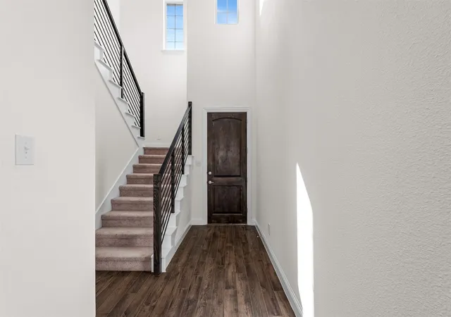 Photo 3 of Single family home for sale at 4529 Stone Valley Trl, Arlington, TX 76005 | MLS# 21367208 | Listing updated on 2026-09-29