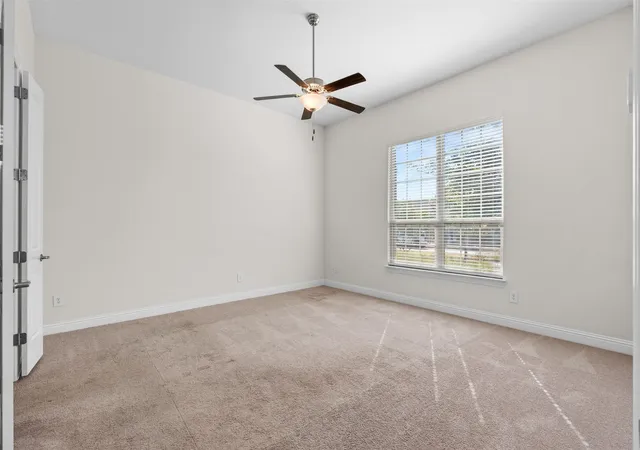 Photo 4 of Single family home for sale at 4529 Stone Valley Trl, Arlington, TX 76005 | MLS# 21367208 | Listing updated on 2026-09-29